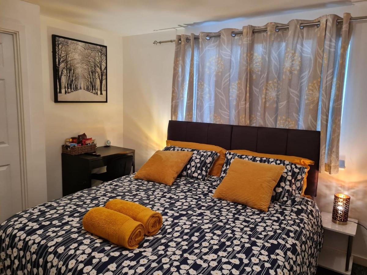 M&B Haven - Sittingbourne Apartamento Exterior foto