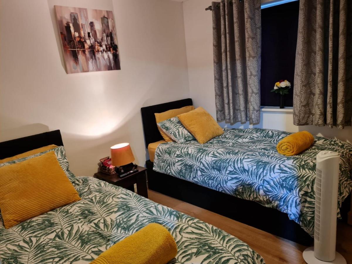 M&B Haven - Sittingbourne Apartamento Exterior foto